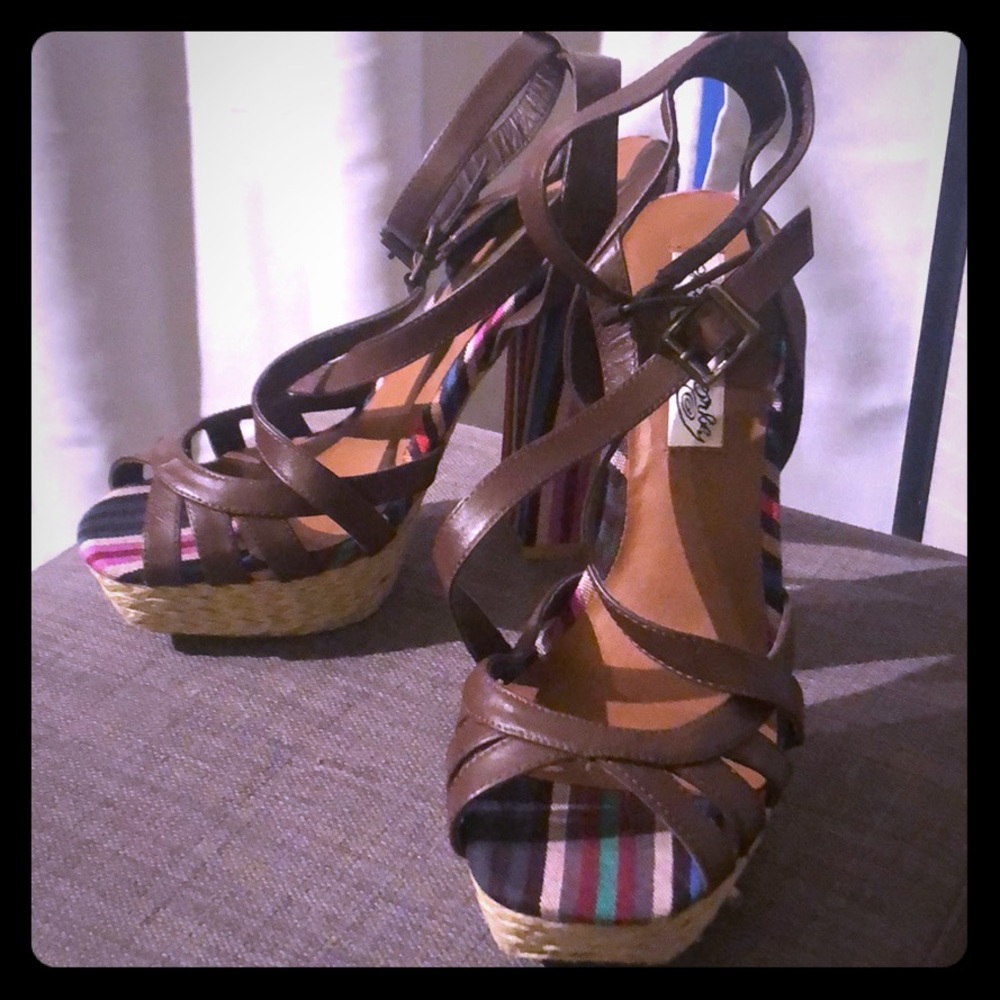Naughty monkey chunky heels